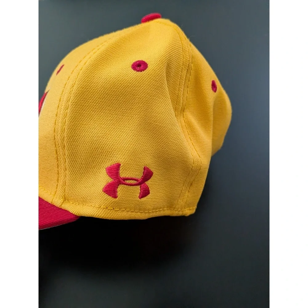 Under Armour Youth Calvert Hall Cardinals Fitted Cap Hat Sz. XS UA501 Yellow/Red